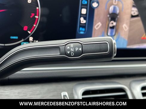 New 2026 Mercedes-Benz GLS 580 4MATIC image 32