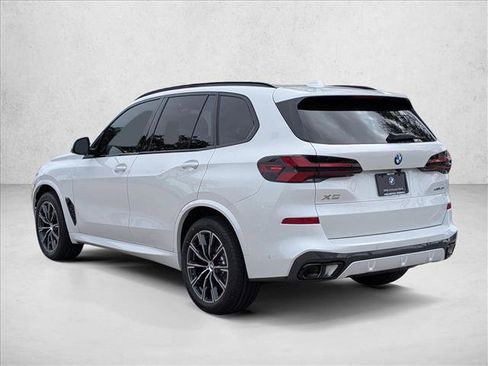 Used 2026 BMW X5 xDrive40i w/ M Sport Package AWD/4WD image 8