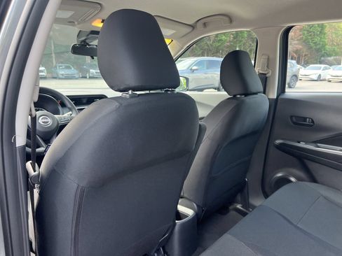 Used 2025 Nissan Kicks Play S FWD image 18
