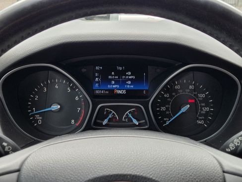 Used 2015 Ford Focus Titanium w/ Titanium Cold Weather Package FWD image 16