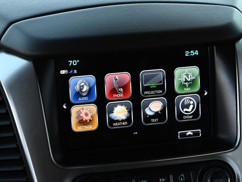 Used 2020 Chevrolet Tahoe LT image 17