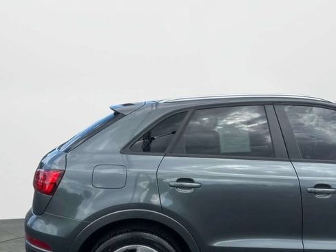 Used 2018 Audi Q3 2.0T Premium w/ Convenience Package AWD/4WD image 31