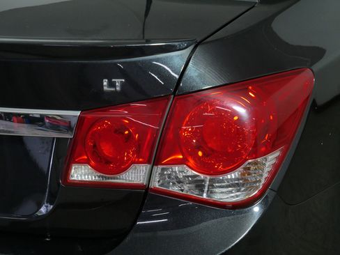 Used 2012 Chevrolet Cruze LT w/ All-Star Edition image 17