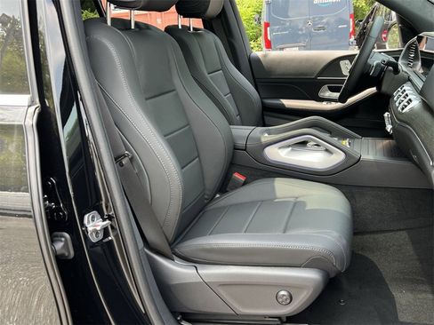 Used 2025 Mercedes-Benz GLE 350 4MATIC image 25