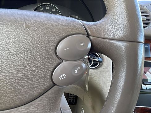 Used 2006 Mercedes-Benz CLK 350 Cabriolet image 20