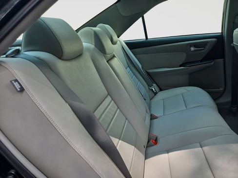 Used 2015 Toyota Camry XLE FWD image 43