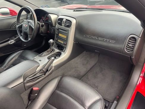 Used 2005 Chevrolet Corvette Coupe w/ Preferred Equipment Group image 12