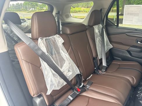 New 2026 Honda Pilot Touring image 32