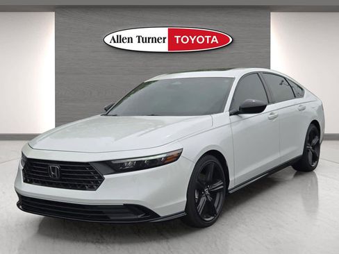 Used 2023 Honda Accord Sport image 5