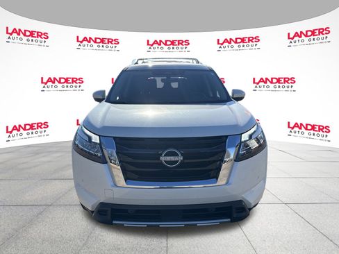 Used 2023 Nissan Pathfinder SL image 8