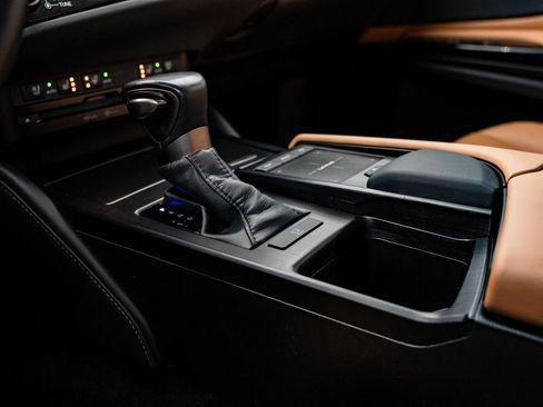 Used 2022 Lexus ES 250 w/ Premium Package image 36