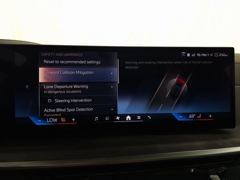 Used 2026 BMW X5 xDrive40i w/ Premium Package image 23