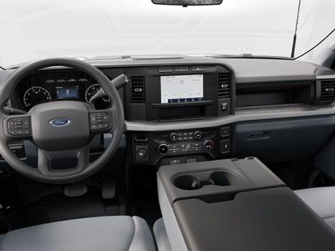 New 2025 Ford F550 2WD Regular Cab Super Duty image 7
