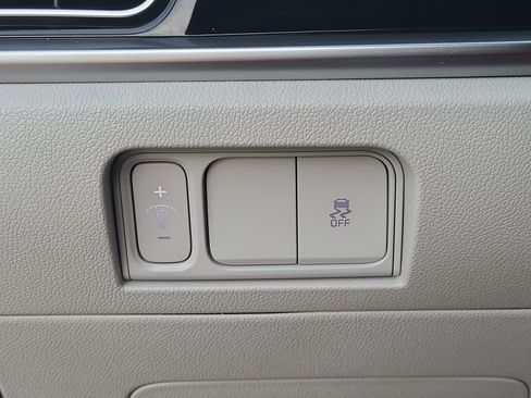Used 2025 Kia Sorento S w/ Panoramic Sunroof Package FWD image 23