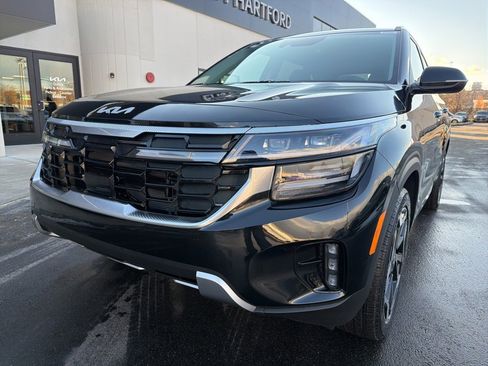 New 2026 Kia Seltos SX image 13