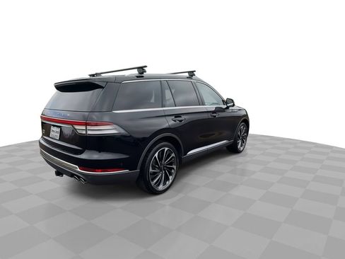Used 2023 Lincoln Aviator Reserve w/ Equipment Group 201A image 8