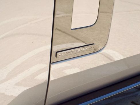 Used 2023 Land Rover Range Rover Long Wheelbase Autobiography AWD/4WD image 11