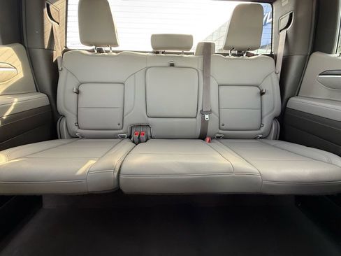 Used 2023 GMC Sierra 1500 SLT w/ SLT Premium Package image 29