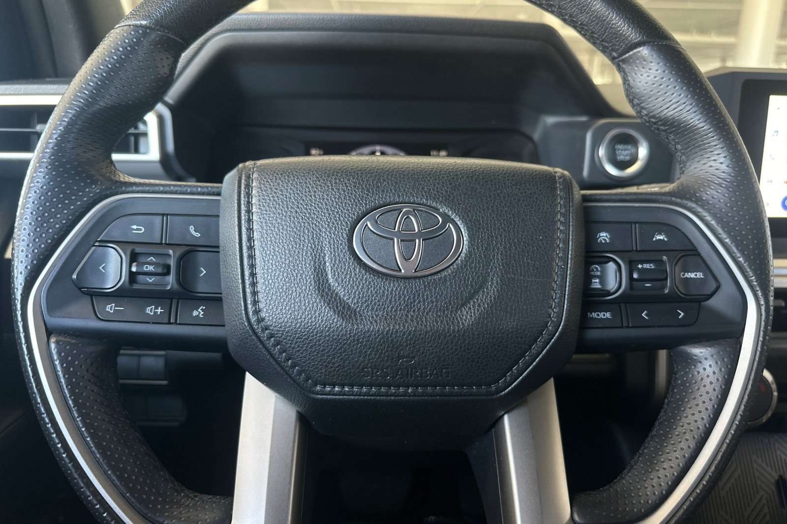Certified 2025 Toyota 4Runner SR5 AWD/4WD image 23