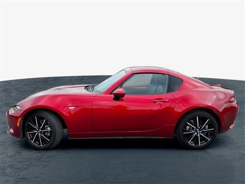 Used 2024 MAZDA MX-5 Miata RF Grand Touring image 3
