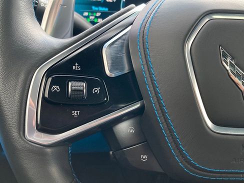 Used 2023 Chevrolet Corvette Stingray Premium Conv w/ Z51 Performance Package image 12