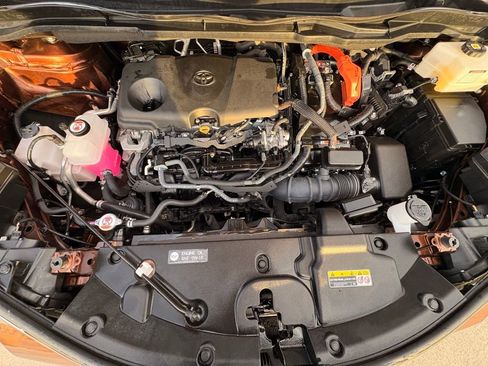 Used 2024 Toyota Sienna LE image 36