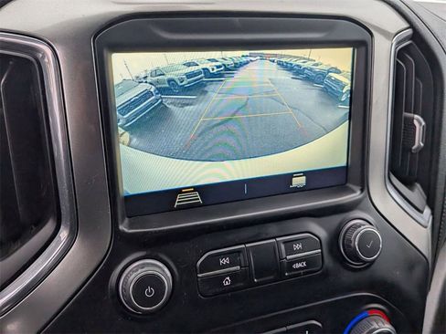 Used 2021 Chevrolet Silverado 1500 LT image 14