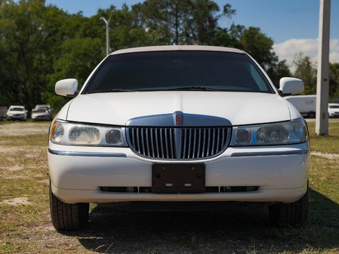 Used 1999 Lincoln Town Car Executive image 21