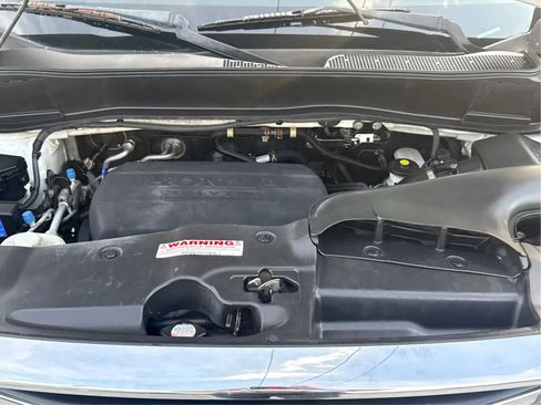 Used 2012 Honda Pilot Touring image 11