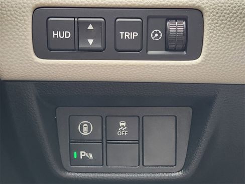 Certified 2018 Honda Accord Touring image 21