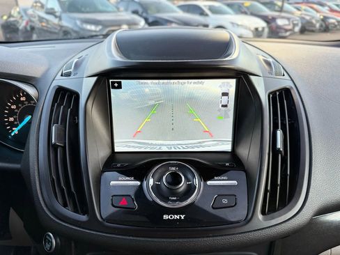 Used 2019 Ford Escape Titanium AWD/4WD image 35