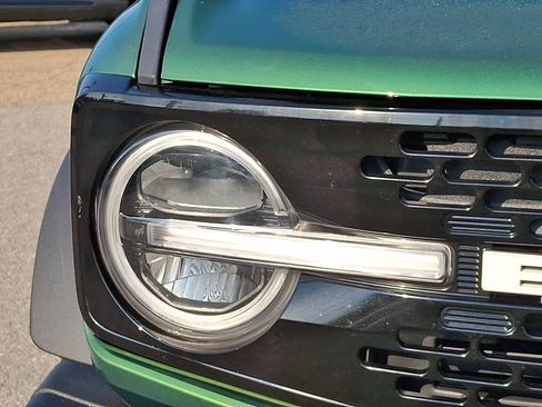 Used 2025 Ford Bronco Badlands AWD/4WD image 9