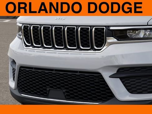 New 2026 Jeep Grand Cherokee Laredo RWD image 11