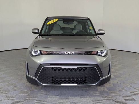 Used 2025 Kia Soul LX FWD image 8