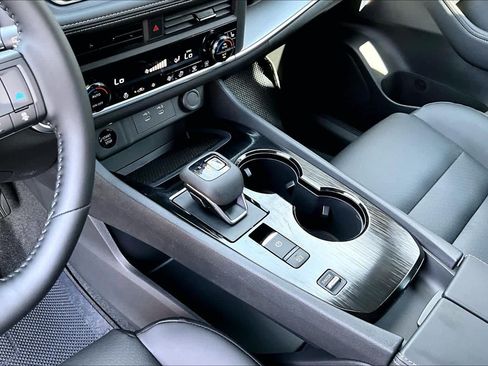 New 2026 Nissan Rogue SV FWD image 7