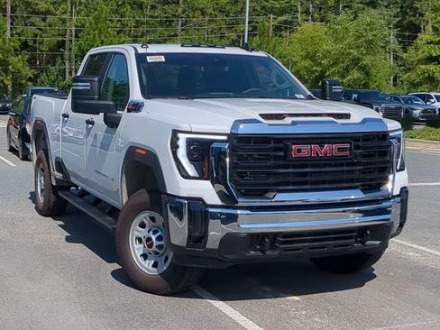 New 2025 GMC Sierra 2500 Pro image 3