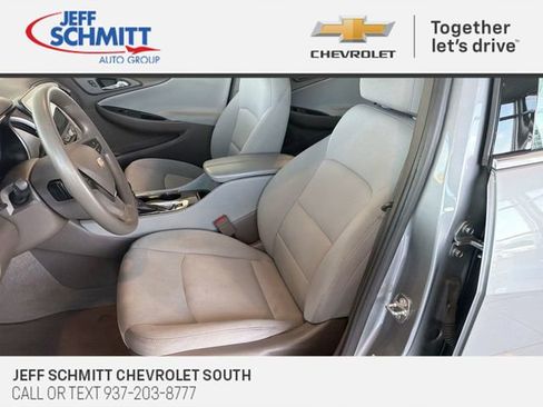 Used 2024 Chevrolet Malibu LT image 19