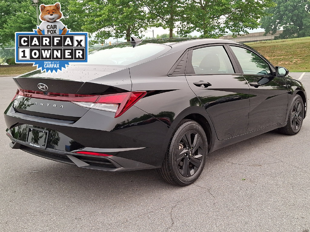 Used 2023 Hyundai Elantra SEL FWD image 9