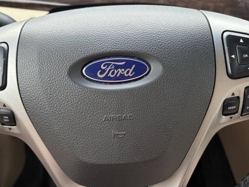 Used 2015 Ford Taurus Limited w/ Equipment Group 301A AWD/4WD image 13