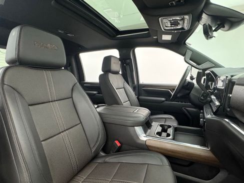 Used 2025 Chevrolet Silverado 2500 High Country w/ Technology Package AWD/4WD image 39