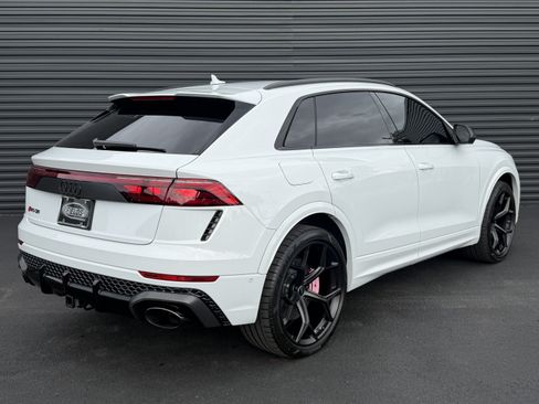 Used 2025 Audi RS Q8 performance AWD/4WD image 9