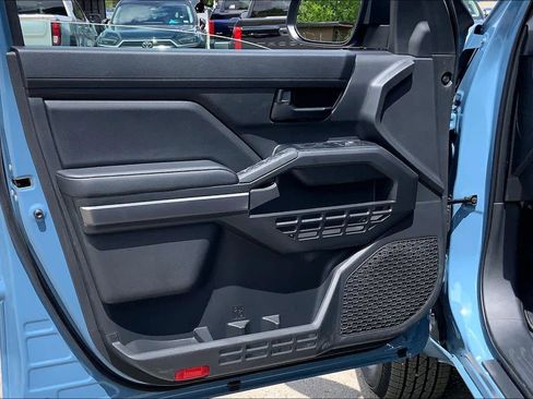 Used 2026 Toyota Tacoma SR5 image 21