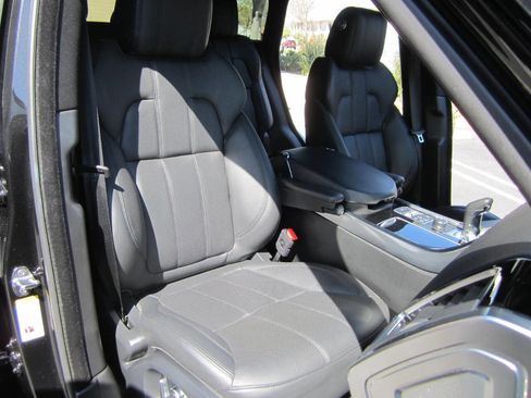 Used 2017 Land Rover Range Rover Sport HSE image 20