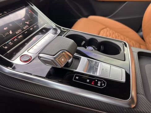 Used 2023 Audi RS Q8 image 19