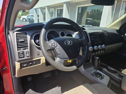 Used 2012 Toyota Tundra 4x4 CrewMax w/ SR5 Pkg image 13