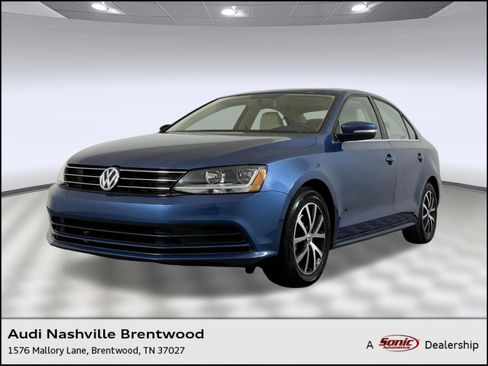 Used 2017 Volkswagen Jetta SE image 1