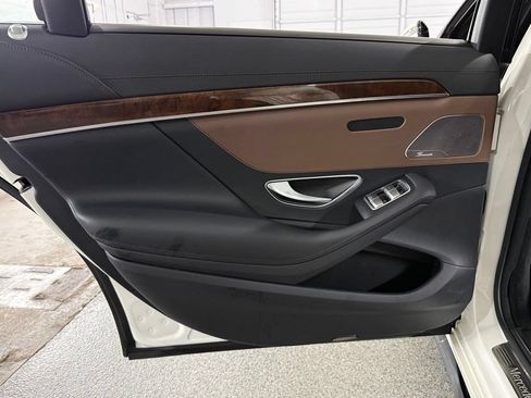 Used 2015 Mercedes-Benz S 550 4MATIC Sedan w/ Sport Package image 22