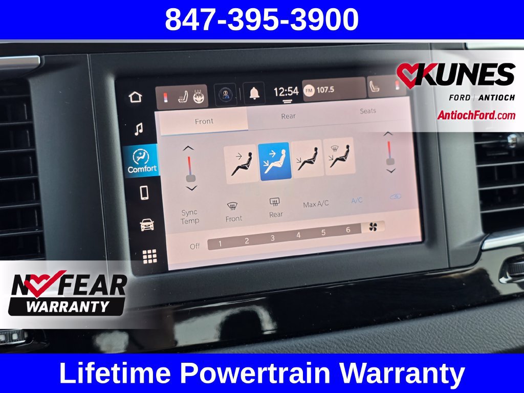 Used 2023 Chrysler Voyager LX FWD image 59