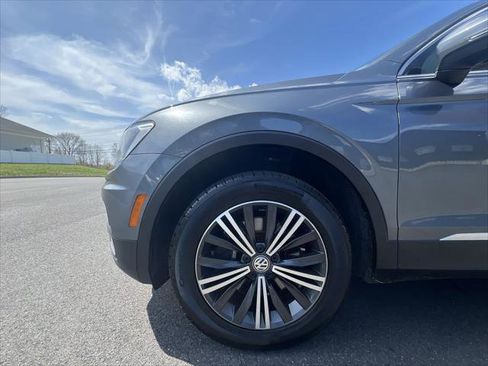 Used 2019 Volkswagen Tiguan SEL AWD/4WD image 10