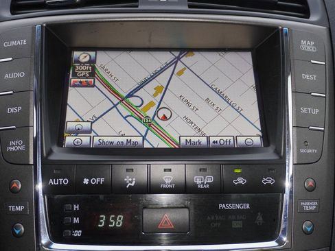 Used 2012 Lexus IS 250C image 29